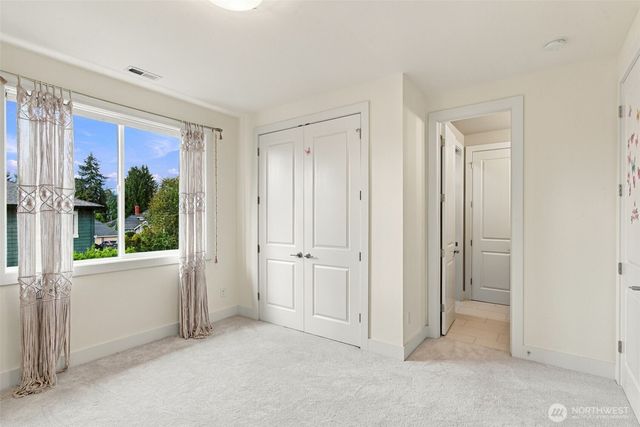 3240 112th Avenue SE, Bellevue, WA 98004