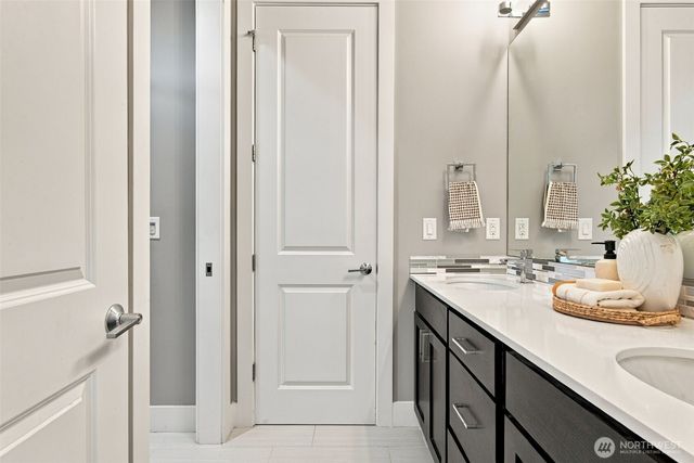 3240 112th Avenue SE, Bellevue, WA 98004