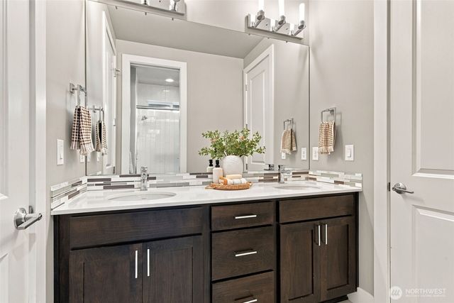 3240 112th Avenue SE, Bellevue, WA 98004