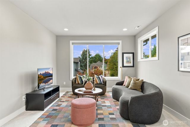 3240 112th Avenue SE, Bellevue, WA 98004