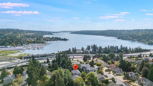 3240 112th Avenue SE, Bellevue, WA 98004