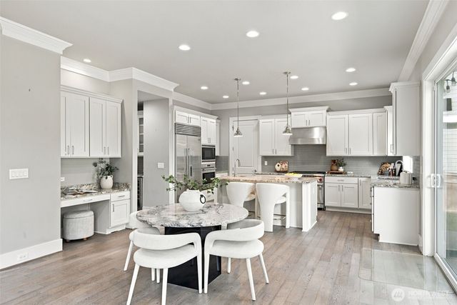 3240 112th Avenue SE, Bellevue, WA 98004
