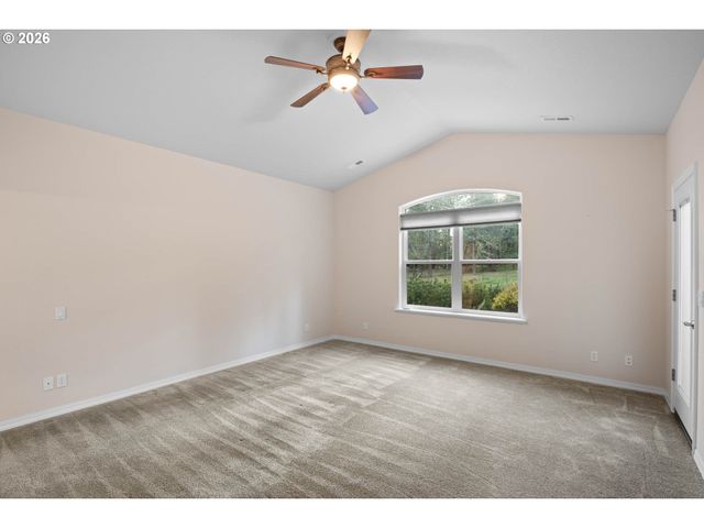 982 DOERNER Rd, Roseburg, OR 97471