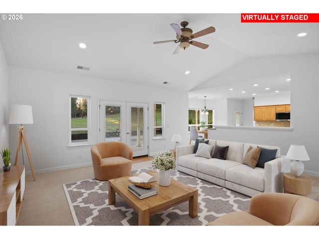 982 DOERNER Rd, Roseburg, OR 97471