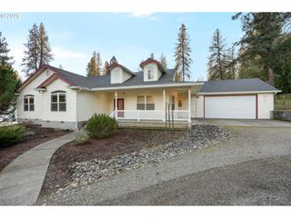 982 DOERNER Rd, Roseburg, OR 97471