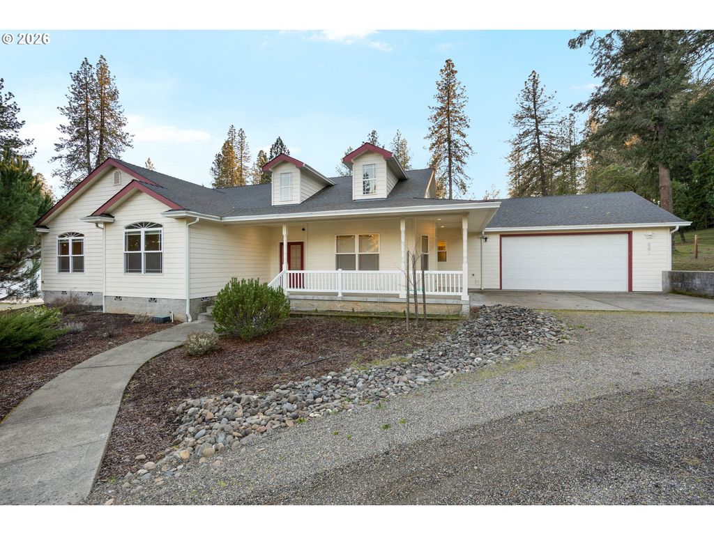 982 DOERNER Rd, Roseburg, OR 97471