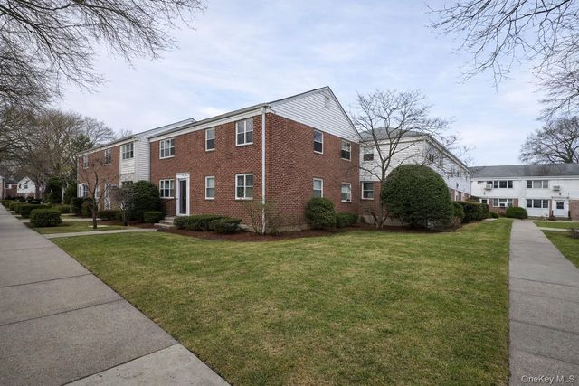 212-09 16 Avenue 168, Bayside, NY 11360