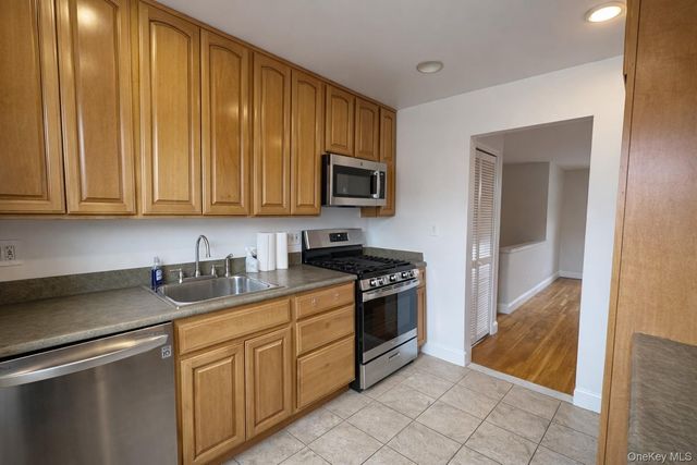 212-09 16 Avenue 168, Bayside, NY 11360