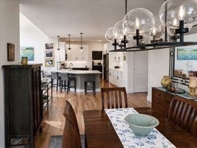 15 Beacon St, Wareham, MA 02558