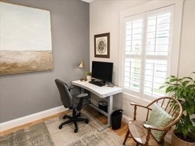 15 Beacon St, Wareham, MA 02558