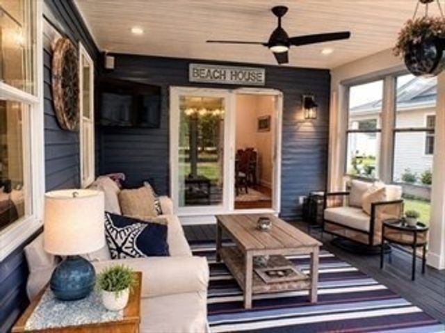 15 Beacon St, Wareham, MA 02558