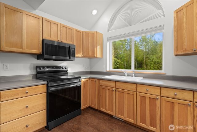 28109 121st Avenue E, Graham, WA 98338