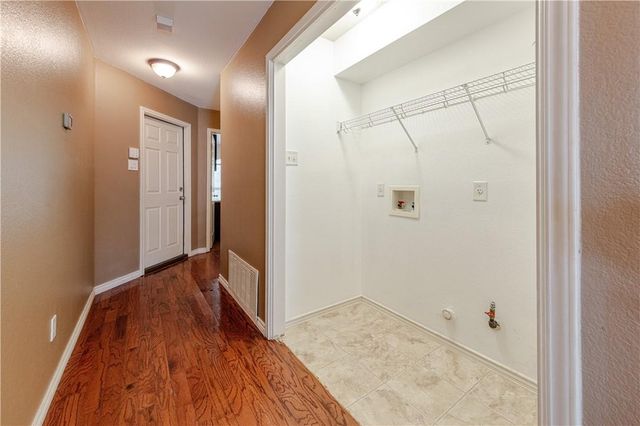 3254 Arroyo Bluff LN, Round Rock, TX 78681