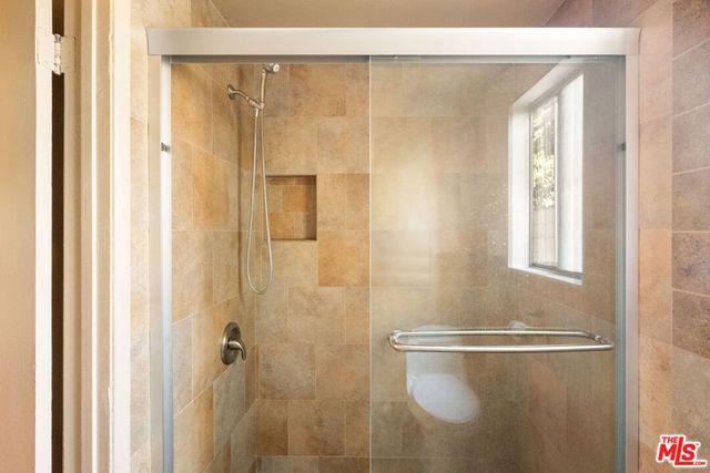 4767 Round Top Drive, Los Angeles, CA 90065