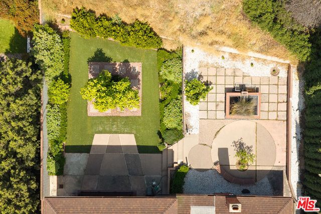 4767 Round Top Drive, Los Angeles, CA 90065