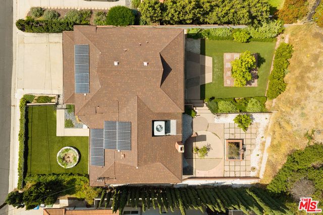 4767 Round Top Drive, Los Angeles, CA 90065