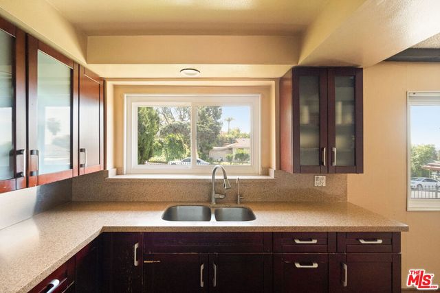 4767 Round Top Drive, Los Angeles, CA 90065