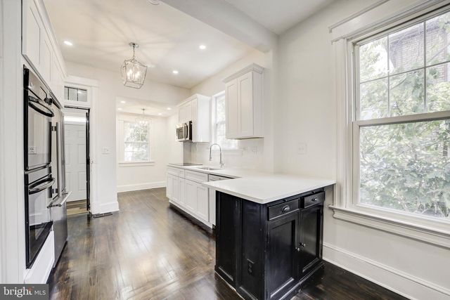 3214 5TH ST SE, Washington, DC 20032