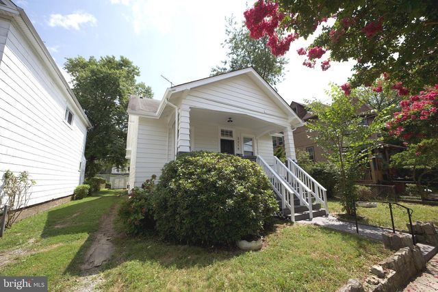 3214 5TH ST SE, Washington, DC 20032