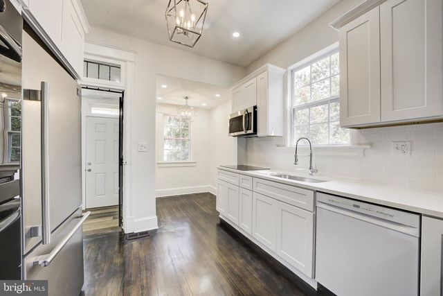 3214 5TH ST SE, Washington, DC 20032