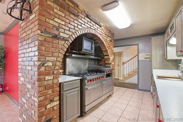 6022 S 72nd East Avenue, Tulsa, OK 74145