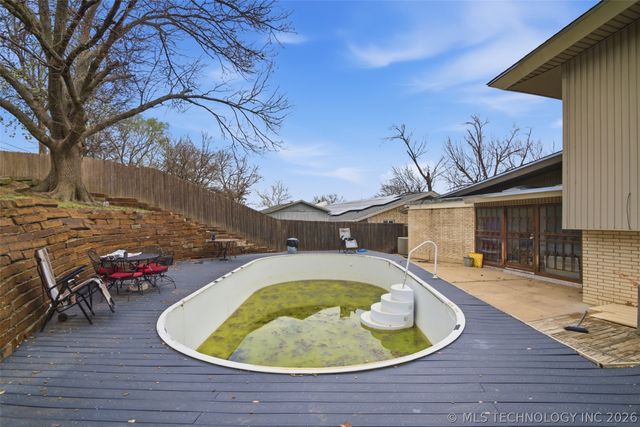 6022 S 72nd East Avenue, Tulsa, OK 74145