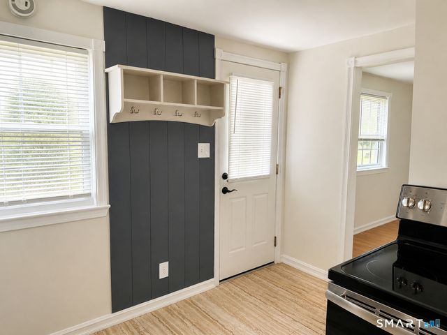 41 Bilyue Road, Manchester, CT 06042