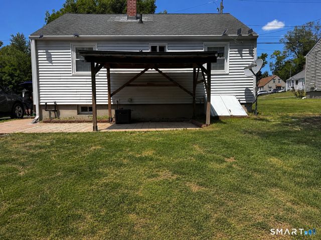 41 Bilyue Road, Manchester, CT 06042