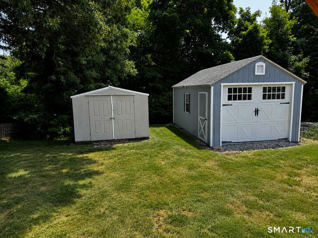 41 Bilyue Road, Manchester, CT 06042