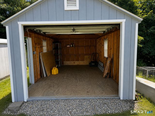 41 Bilyue Road, Manchester, CT 06042