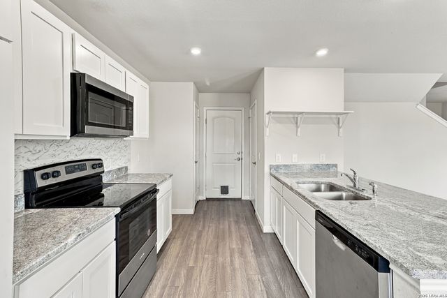 2227 Dry Moss Pass, San Antonio, TX 78224
