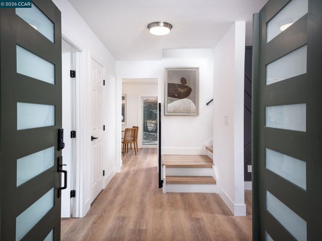 320 Miranda Ln, Alamo, CA 94507