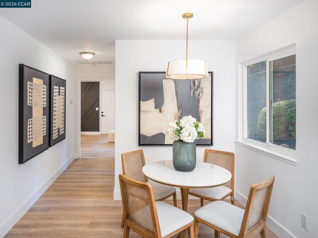 320 Miranda Ln, Alamo, CA 94507