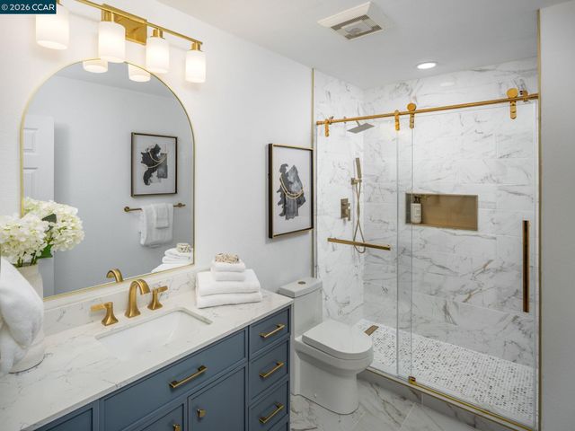 320 Miranda Ln, Alamo, CA 94507