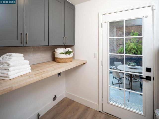 320 Miranda Ln, Alamo, CA 94507