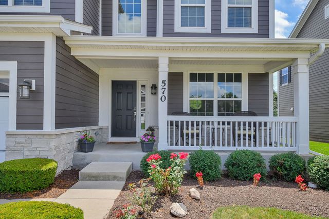 570 Amy Lane, Wheaton, IL 60187
