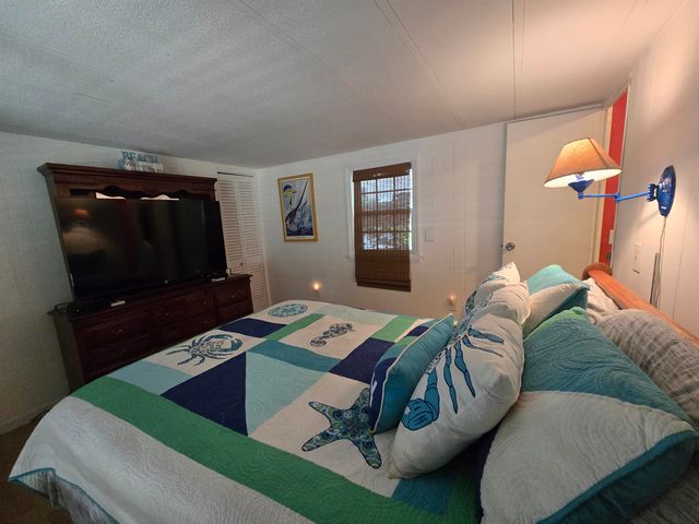 507 Club House Rd., Garden City Beach, SC 29576