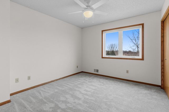 9400 E 280th Street, Webster, MN 55088