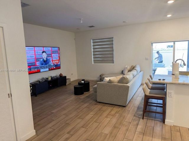 1842 SE 7th Ter, Homestead, FL 33034