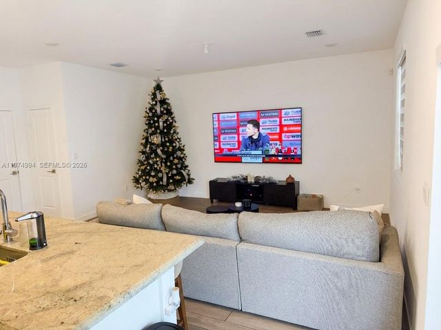 1842 SE 7th Ter, Homestead, FL 33034