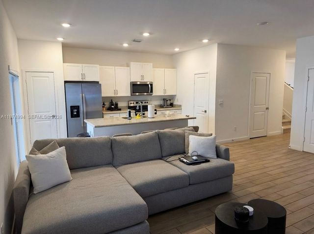 1842 SE 7th Ter, Homestead, FL 33034