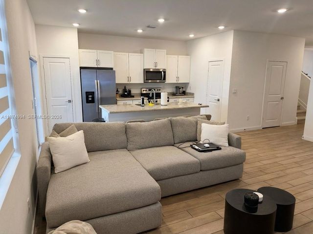 1842 SE 7th Ter, Homestead, FL 33034