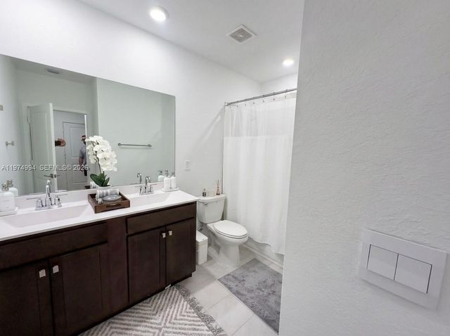 1842 SE 7th Ter, Homestead, FL 33034