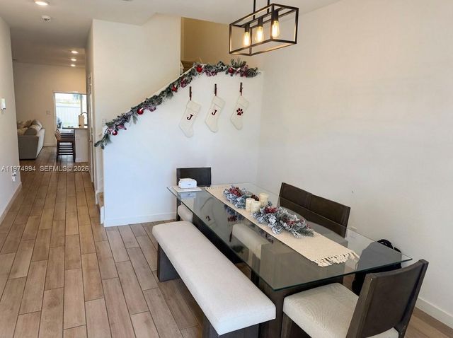 1842 SE 7th Ter, Homestead, FL 33034