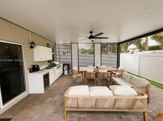 1842 SE 7th Ter, Homestead, FL 33034