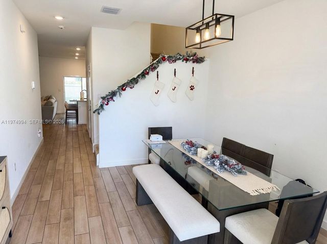 1842 SE 7th Ter, Homestead, FL 33034