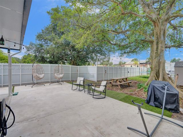 10222 SW 181st Street, Miami, FL 33157