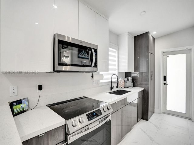 10222 SW 181st Street, Miami, FL 33157