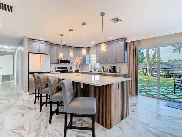 10704 DONBRESE AVENUE, Tampa, FL 33615