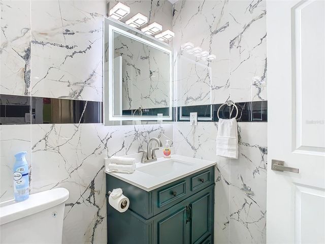 10704 DONBRESE AVENUE, Tampa, FL 33615